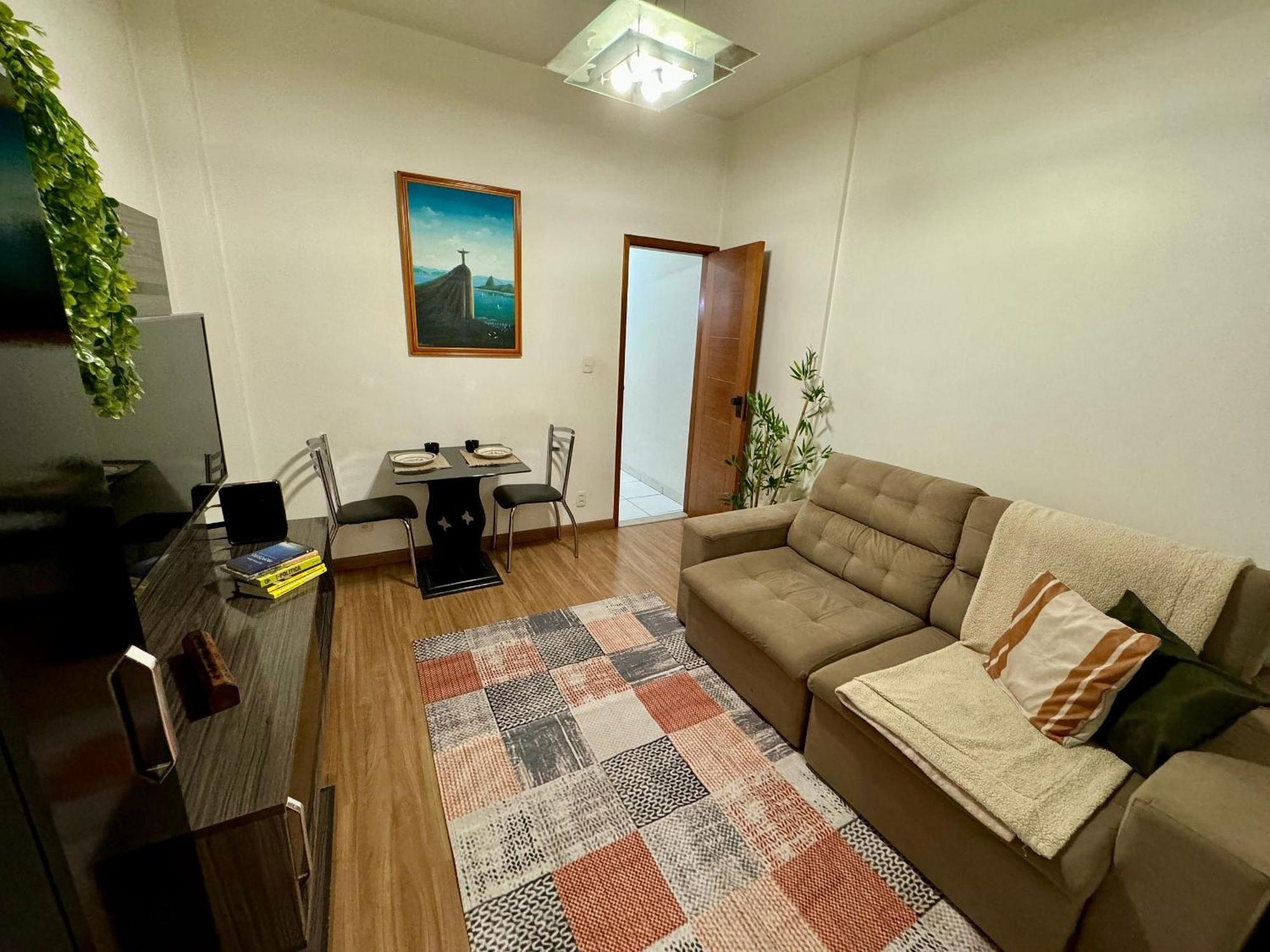 A 260m Da De Copacabana Apartment *